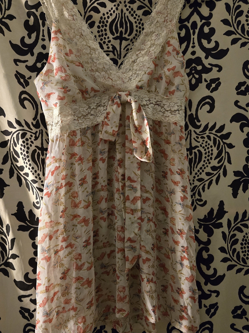 Cream Lace V-Neck with Coral Butterfly Print MEDIUM